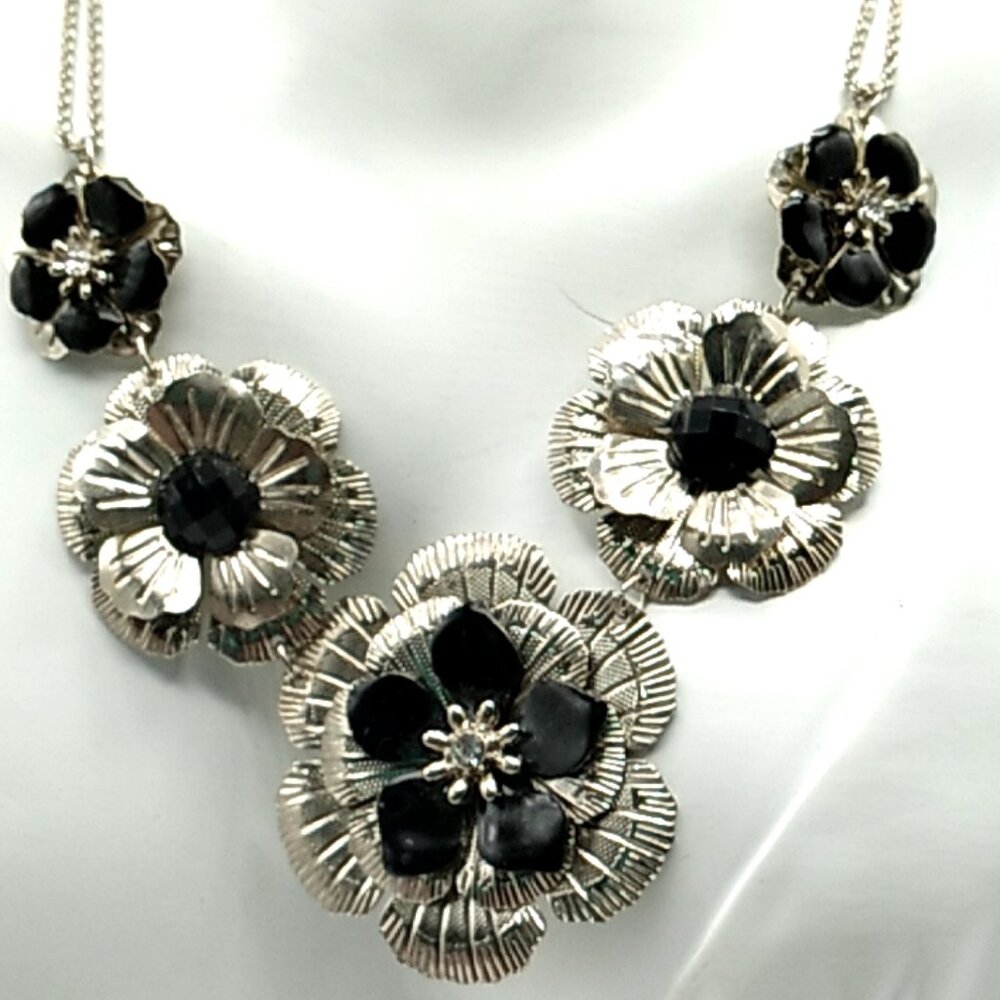 2028 Brand Metal Flower Necklace Black Silver-tone Crystal Signed